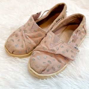 Toms Tiny Alpargata slip on